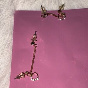 NWOT Double studded Gold Heart Chain Earrings